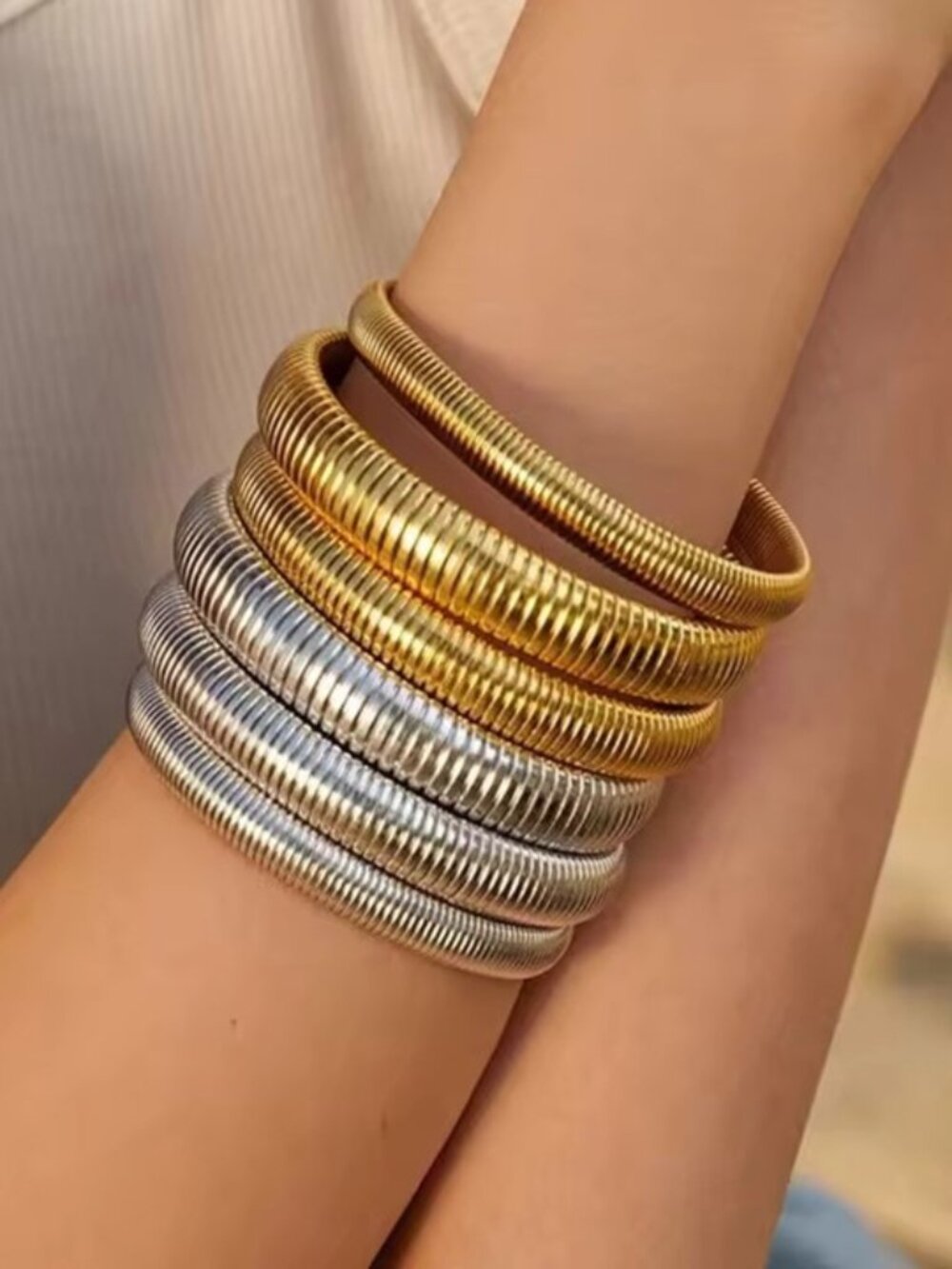 NEW 18K Yellow Gold Retro Snake Chain Elasticity Bangle Bracelet 10 mm